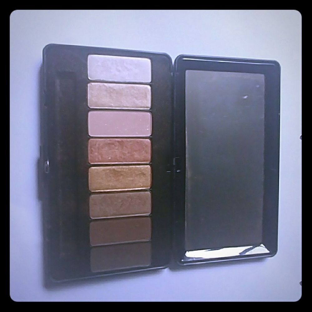 Kat von d saint pallette